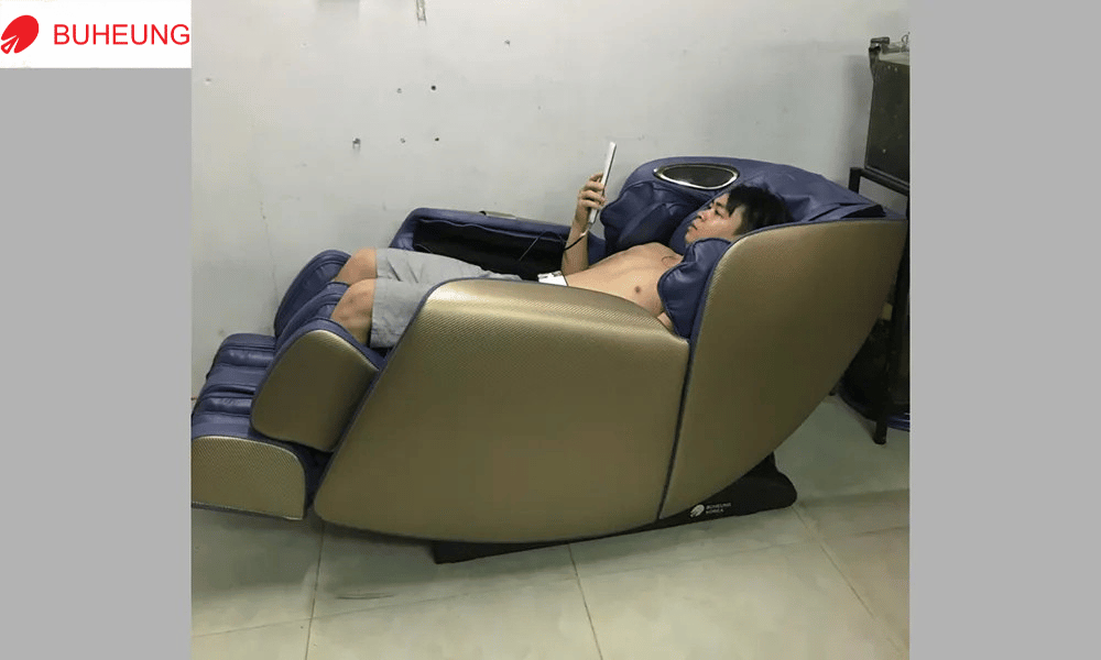 GHẾ MASSAGE TOÀN THÂN GIÁ RẺ 1