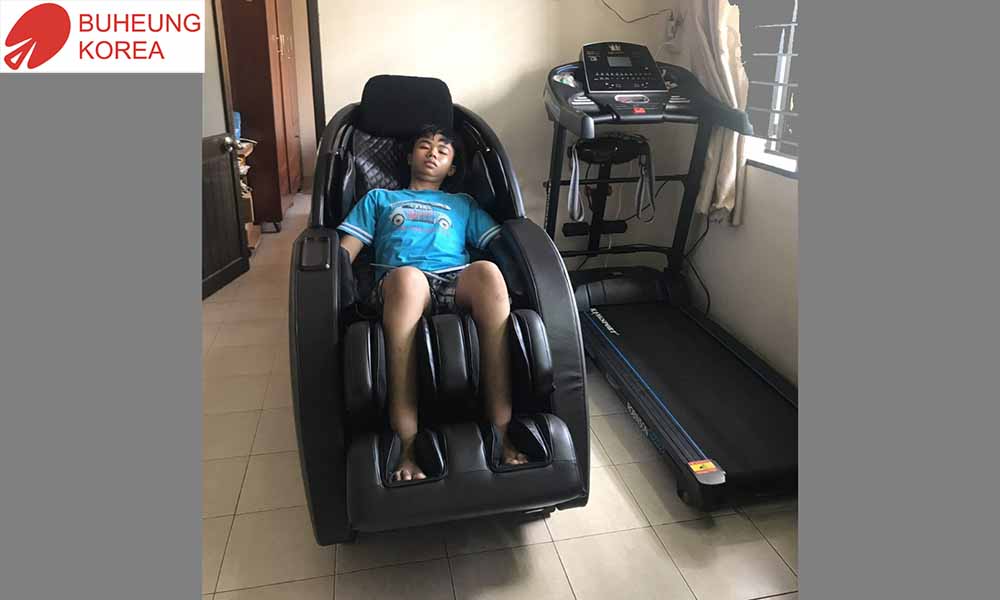Mua ghế massage MK-8800 nhận ngay quà tặng máy chạy bộ cao cấp 1