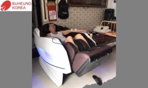 Chú Thành mua ghế massage MK-9100 -Nhận ngay 2 chỉ vàng 9999