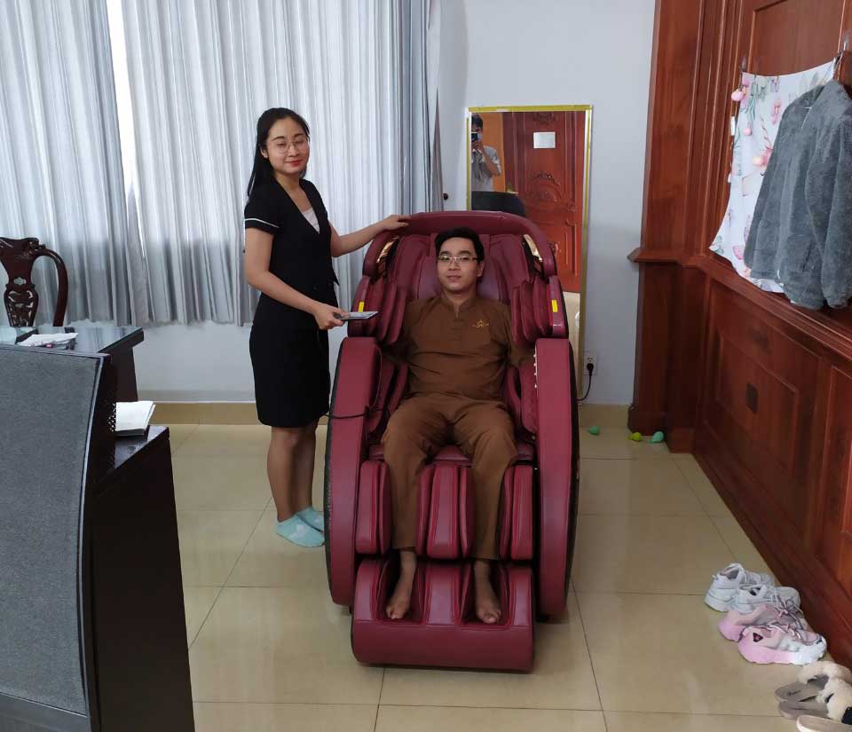 "Sai lầm lớn nhất đời người là dùng sức khỏe để đánh đổi lấy những vật ngoài thân" - Anh Trường, Q.12 1