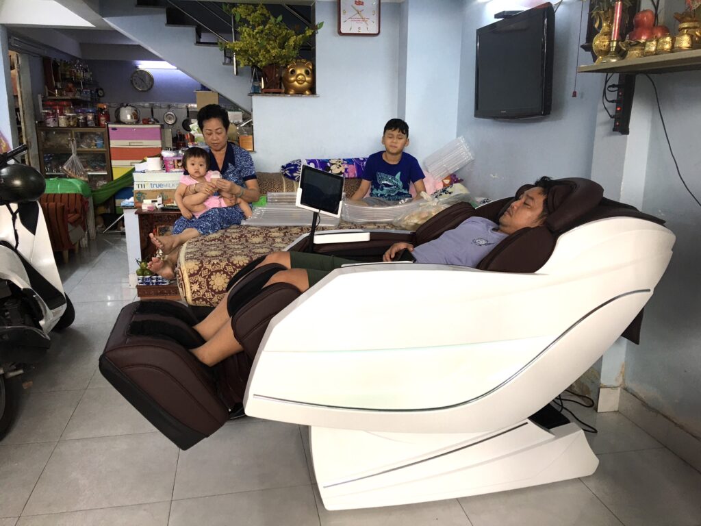 "Sức khỏe tôi phải tốt thì mới có thể chăm lo cho gia đình tôi được" _ Anh Hiếu - Tiền Giang 1