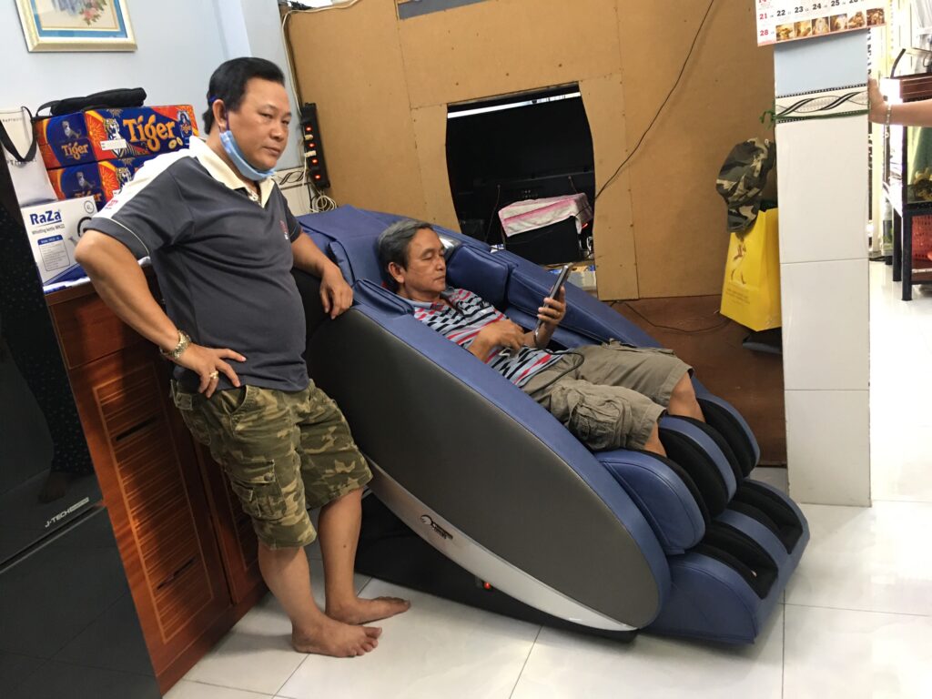 "Năm mới sang, tôi phải chấn chỉnh lại vấn đề sức khỏe trong cái nhà này" _ Anh Thanh - Đồng Tháp 1