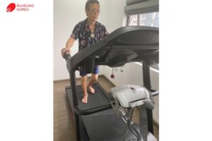 "Máy chạy bộ giúp tôi giải tỏa được nhiều áp lực trong cuộc sống"_ chú Hoàng, Phú Quốc 3