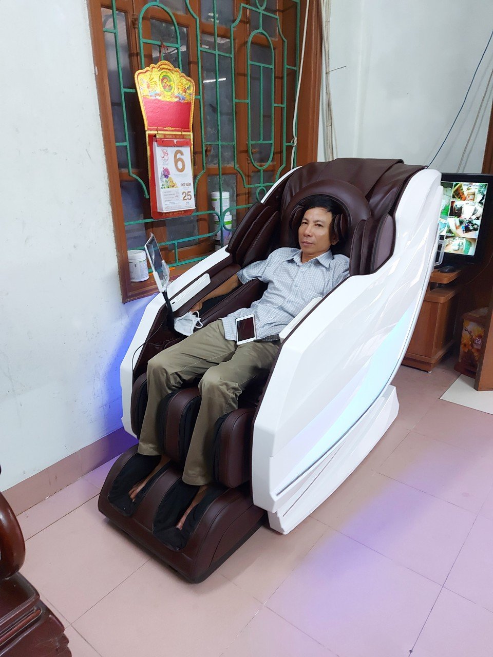 "Chốt ghế massage trước khi dịch căng thẳng hơn là một lựa chọn sáng suốt"_ anh Mạnh, Quận 8 1