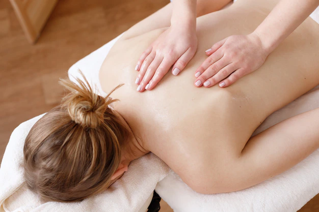 Cách Mát Xa Toàn Thân Cho Nam Và Nữ Thư Giãn Nhất 5