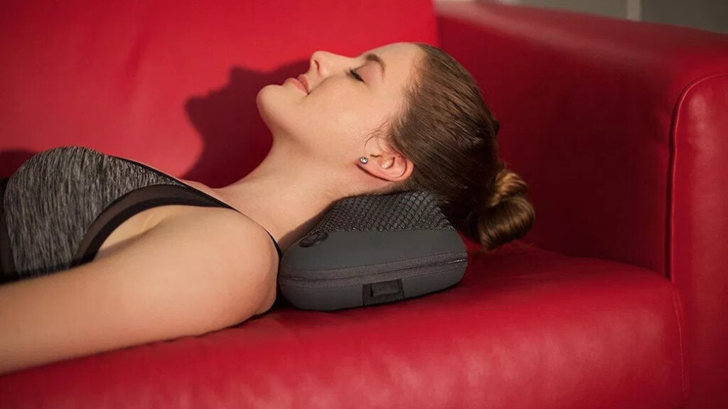 Gối Massage Cổ Vai Gáy Tốt Không? Kinh Nghiệm Chọn Mua 4 Gối Massage Cổ Vai Gáy Tốt Không? Kinh Nghiệm Chọn Mua 4