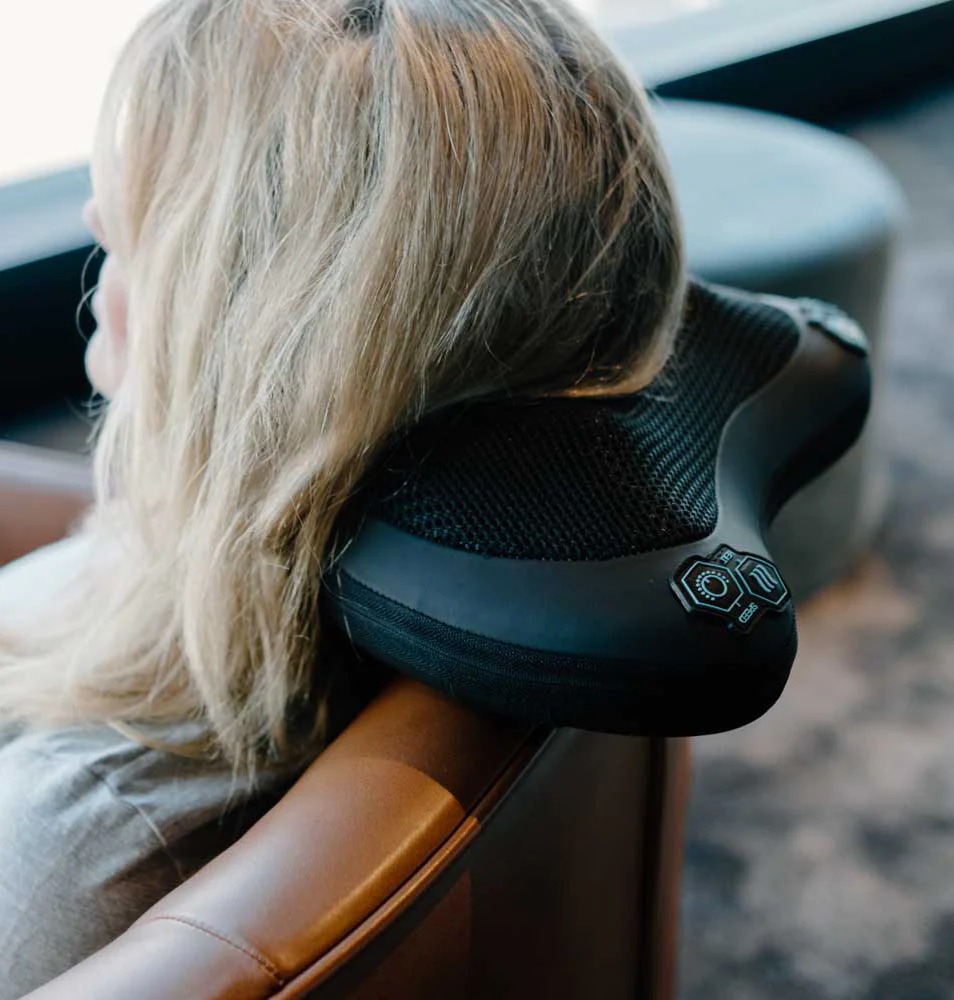 Gối Massage Cổ Vai Gáy Tốt Không? Kinh Nghiệm Chọn Mua 1 Gối Massage Cổ Vai Gáy Tốt Không? Kinh Nghiệm Chọn Mua 1