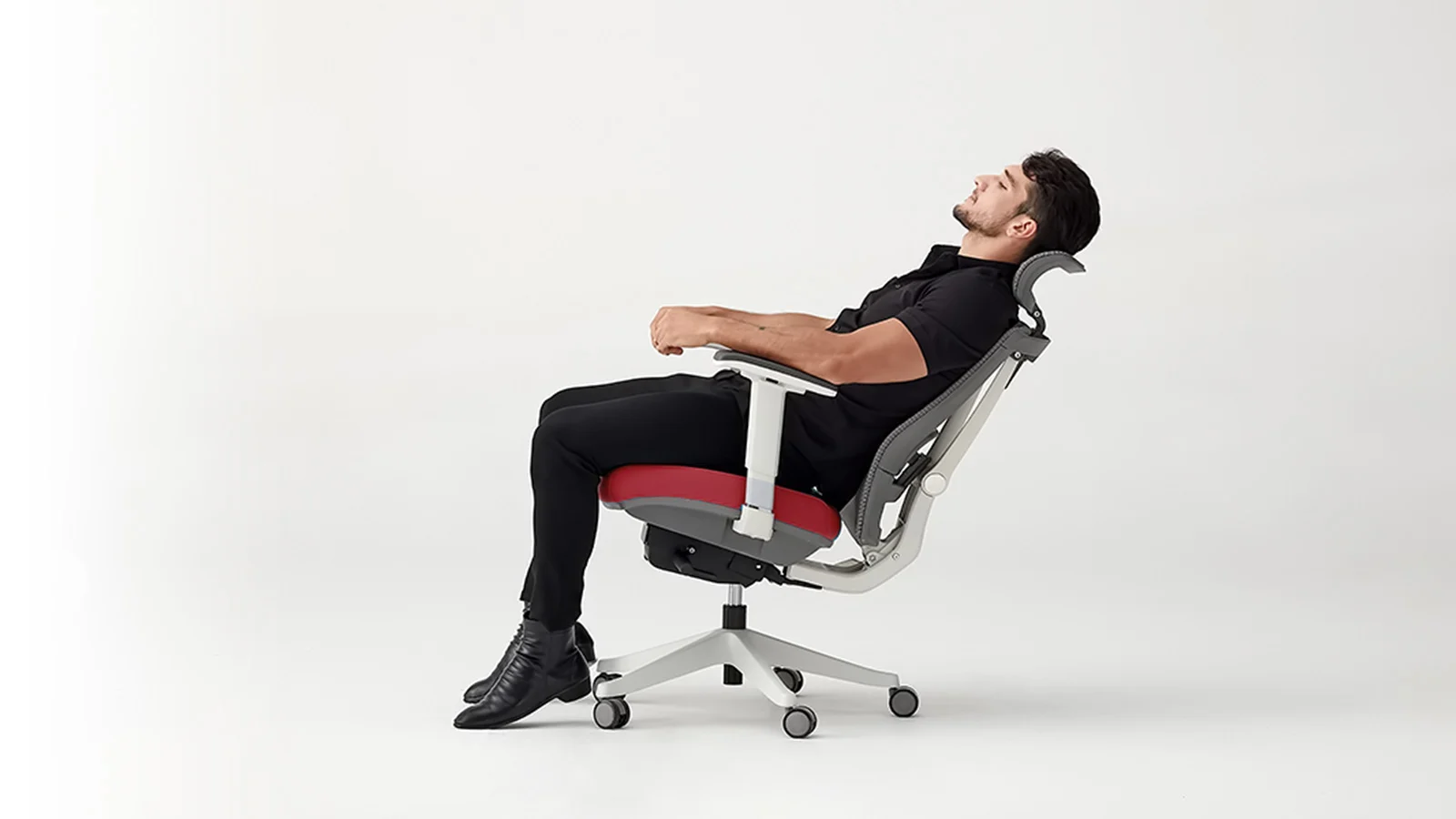 Điểm Khác Biệt Giữa Ghế Văn Phòng Và Ghế Công Thái Học 1