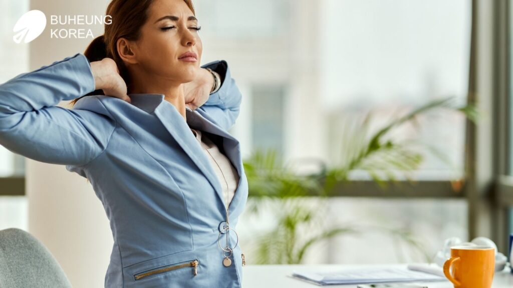 Mẹo Cải Thiện Tuần Hoàn Não Cho Dân Văn Phòng: Giảm Mỏi Mắt, Tăng Tập Trung Và Ngăn Ngừa Đau Đầu Căng Thẳng 1